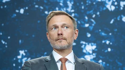 lindner rolex illner|Christian Lindner bei Illner: Welche Uhr trägt der FDP .